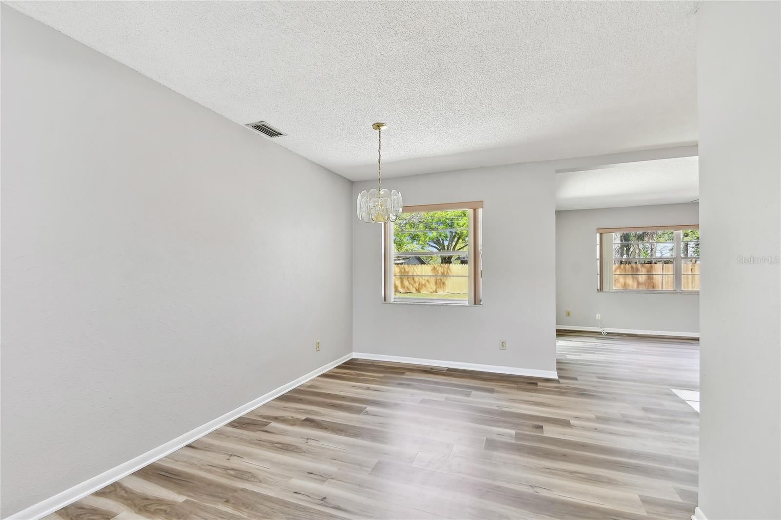 3023 GREEN ACRES AVE, LARGO, FL, 33771