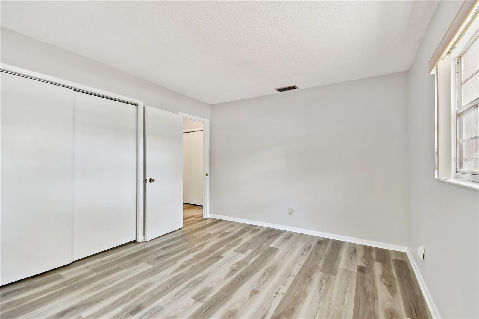 3023 GREEN ACRES AVE, LARGO, FL, 33771