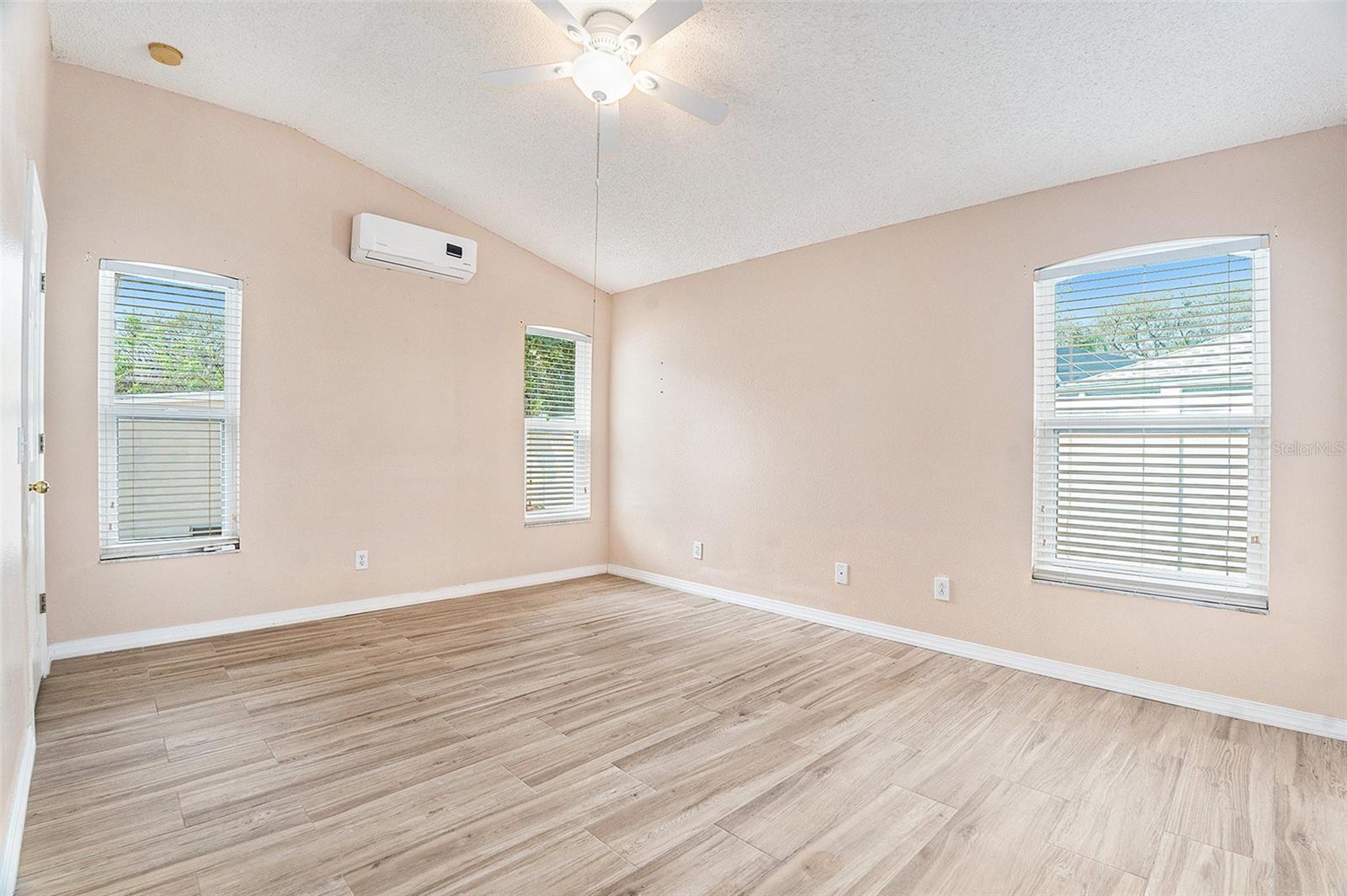 5640 TUGHILL DR, TAMPA, FL, 33624