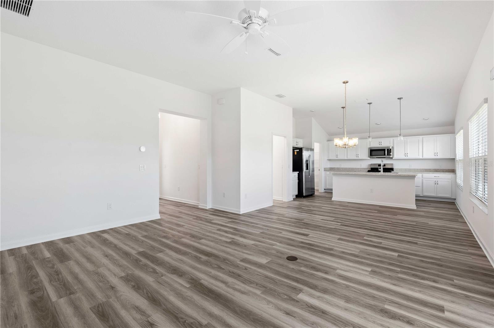 7315 CORNWALL WAY, THE VILLAGES, FL, 34762