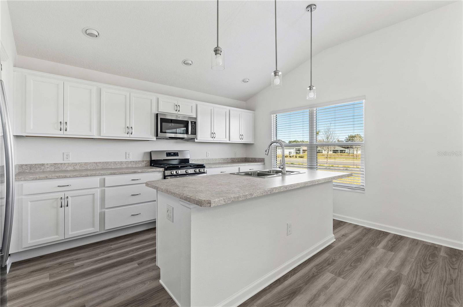 7315 CORNWALL WAY, THE VILLAGES, FL, 34762