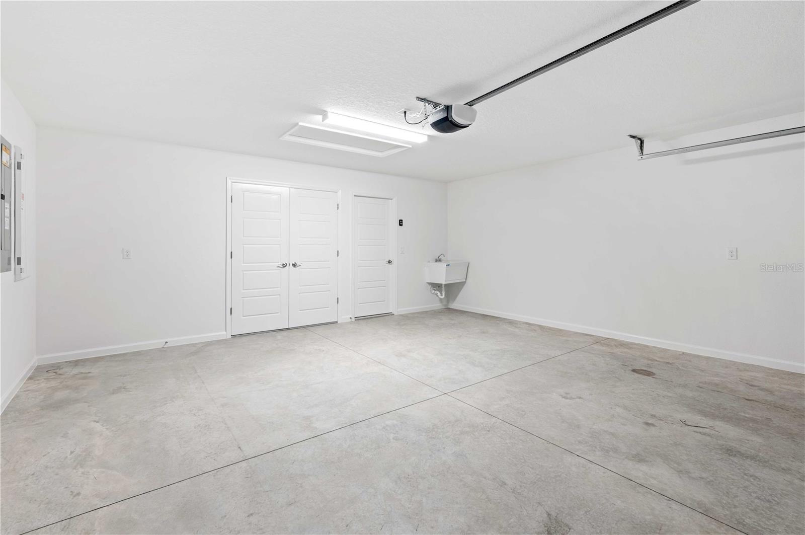 7315 CORNWALL WAY, THE VILLAGES, FL, 34762