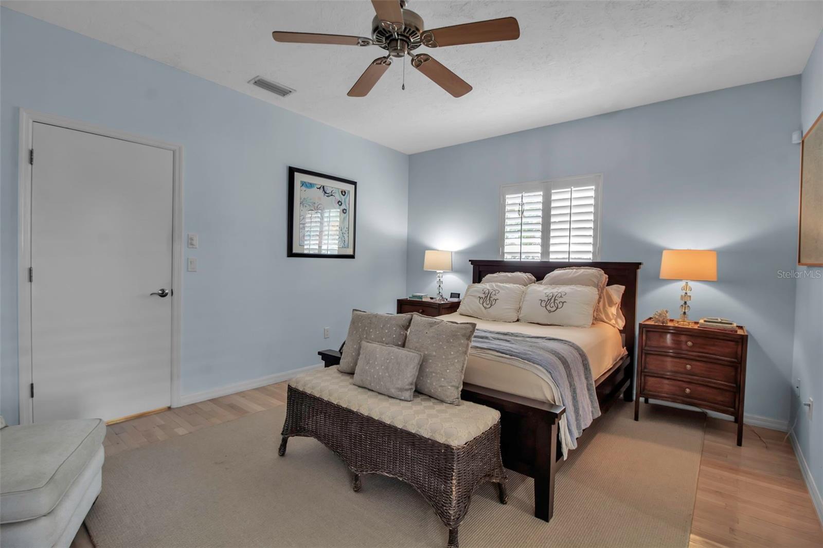980 S ORANGE AVE, SARASOTA, FL, 34236