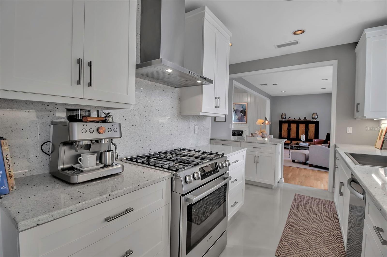 980 S ORANGE AVE, SARASOTA, FL, 34236
