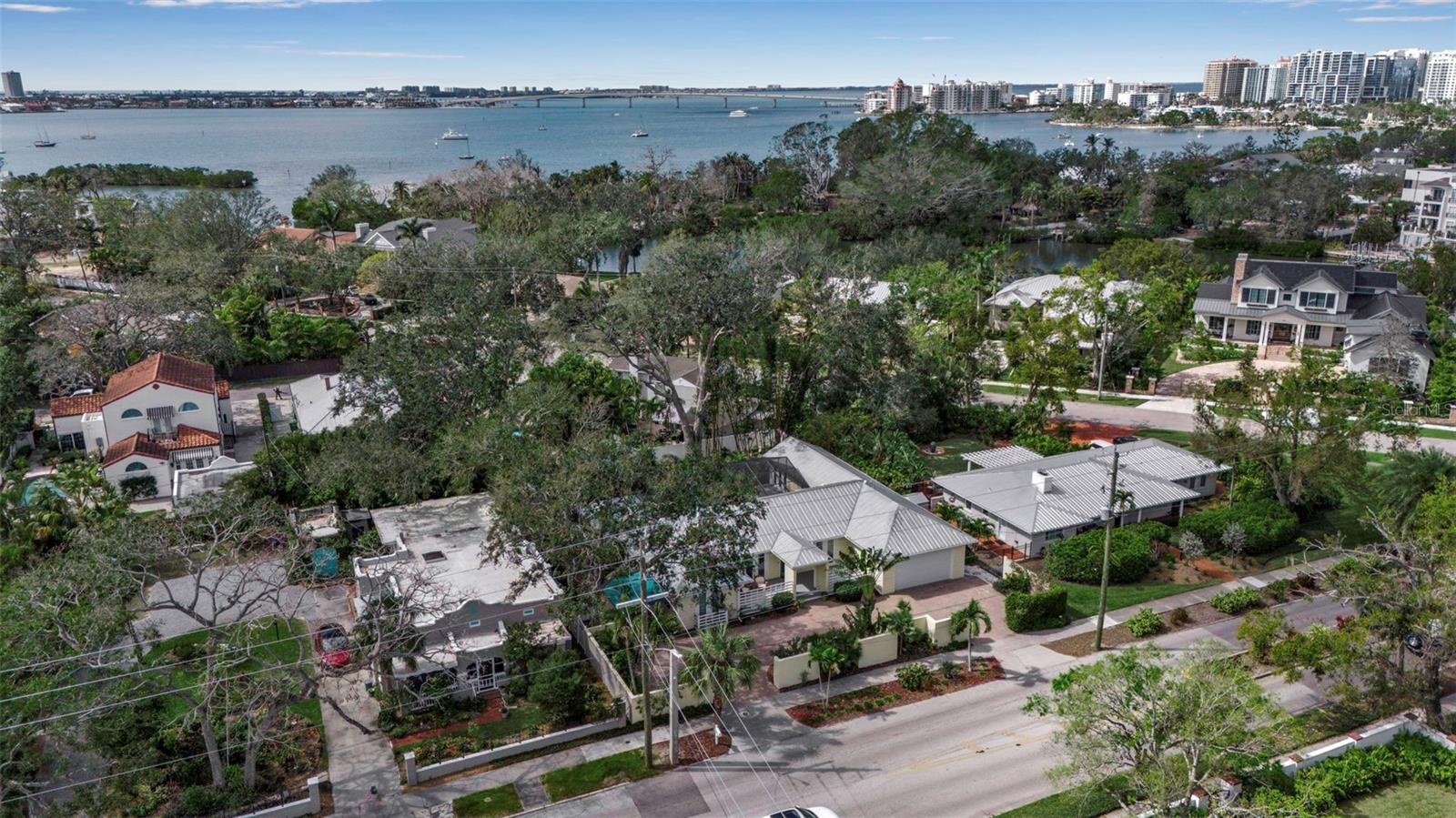 980 S ORANGE AVE, SARASOTA, FL, 34236