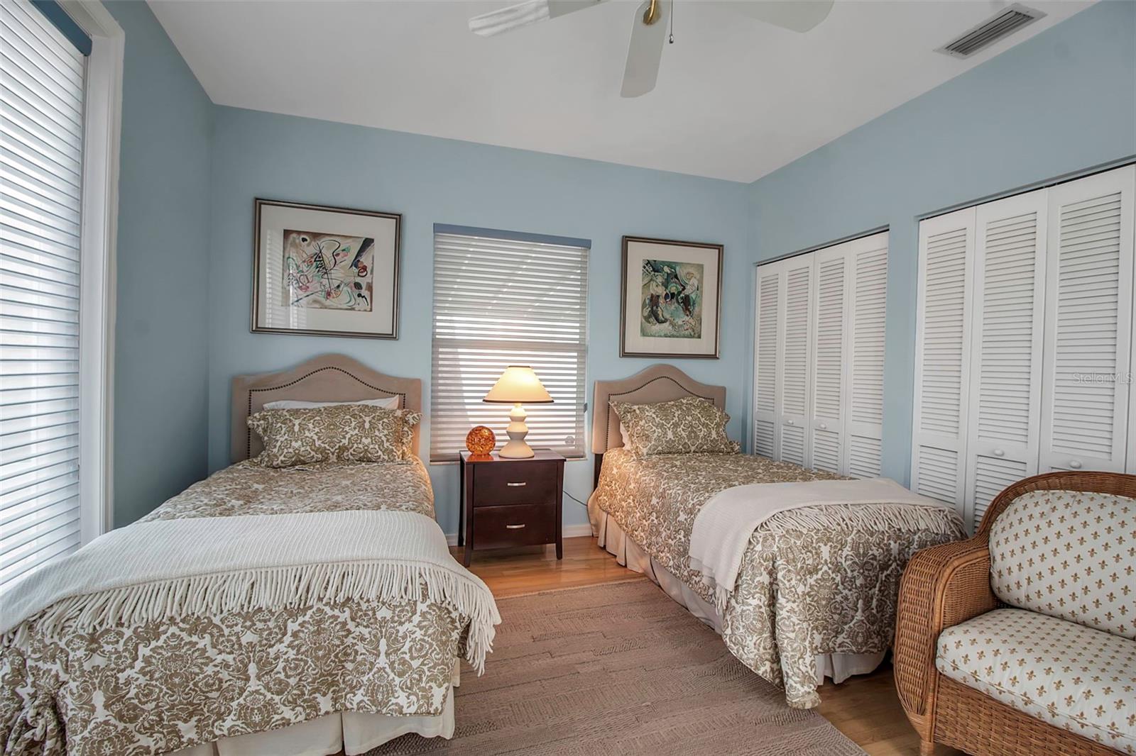 980 S ORANGE AVE, SARASOTA, FL, 34236