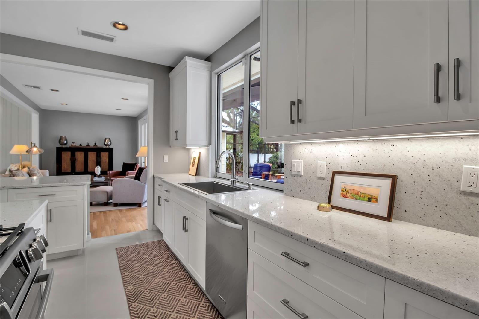 980 S ORANGE AVE, SARASOTA, FL, 34236