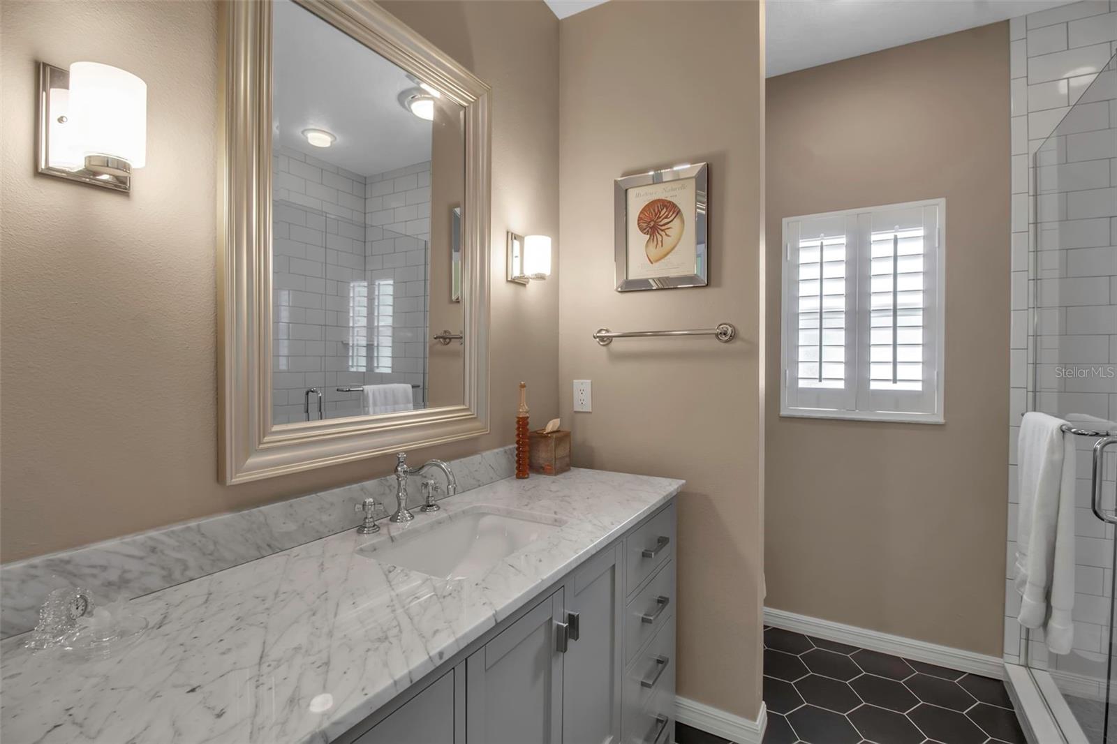 980 S ORANGE AVE, SARASOTA, FL, 34236