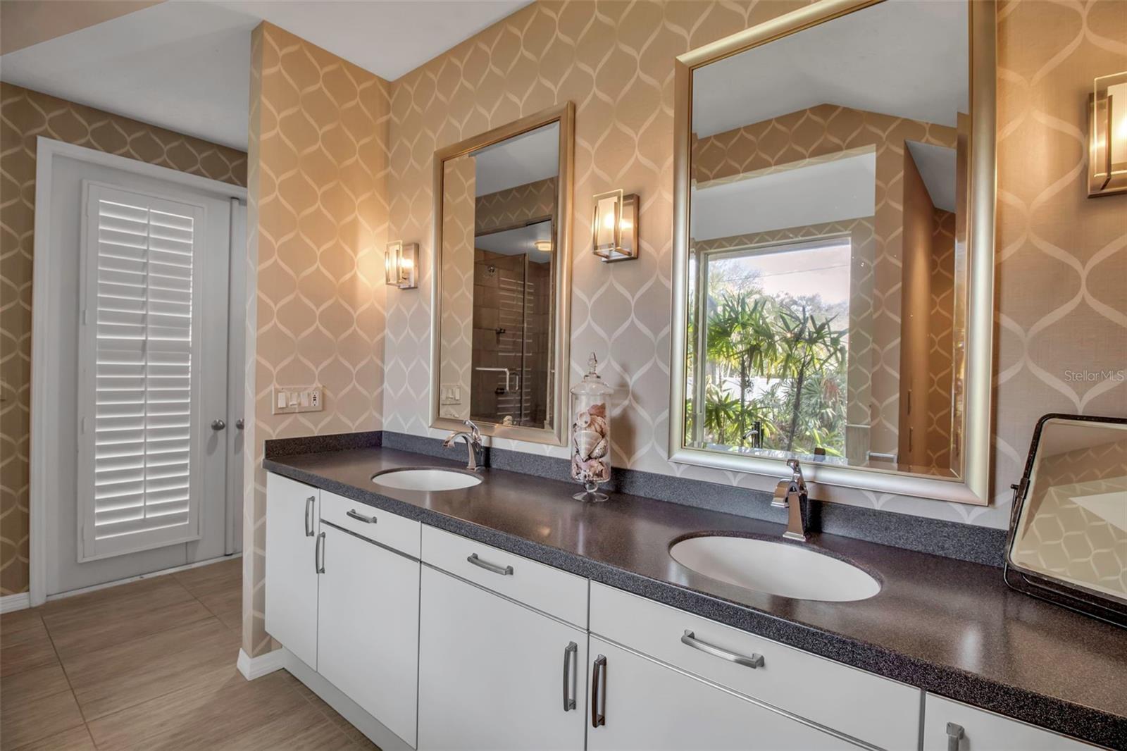 980 S ORANGE AVE, SARASOTA, FL, 34236