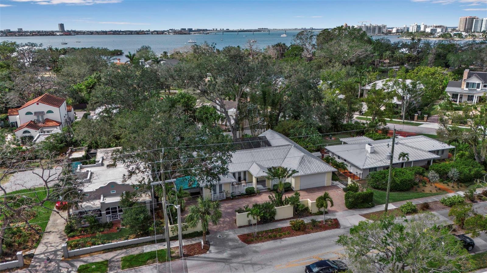 980 S ORANGE AVE, SARASOTA, FL, 34236