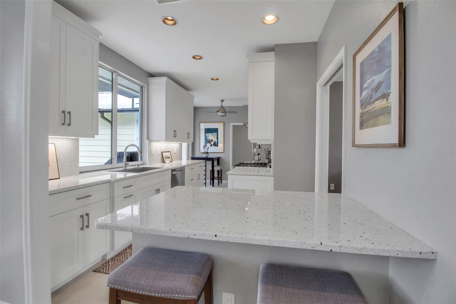980 S ORANGE AVE, SARASOTA, FL, 34236