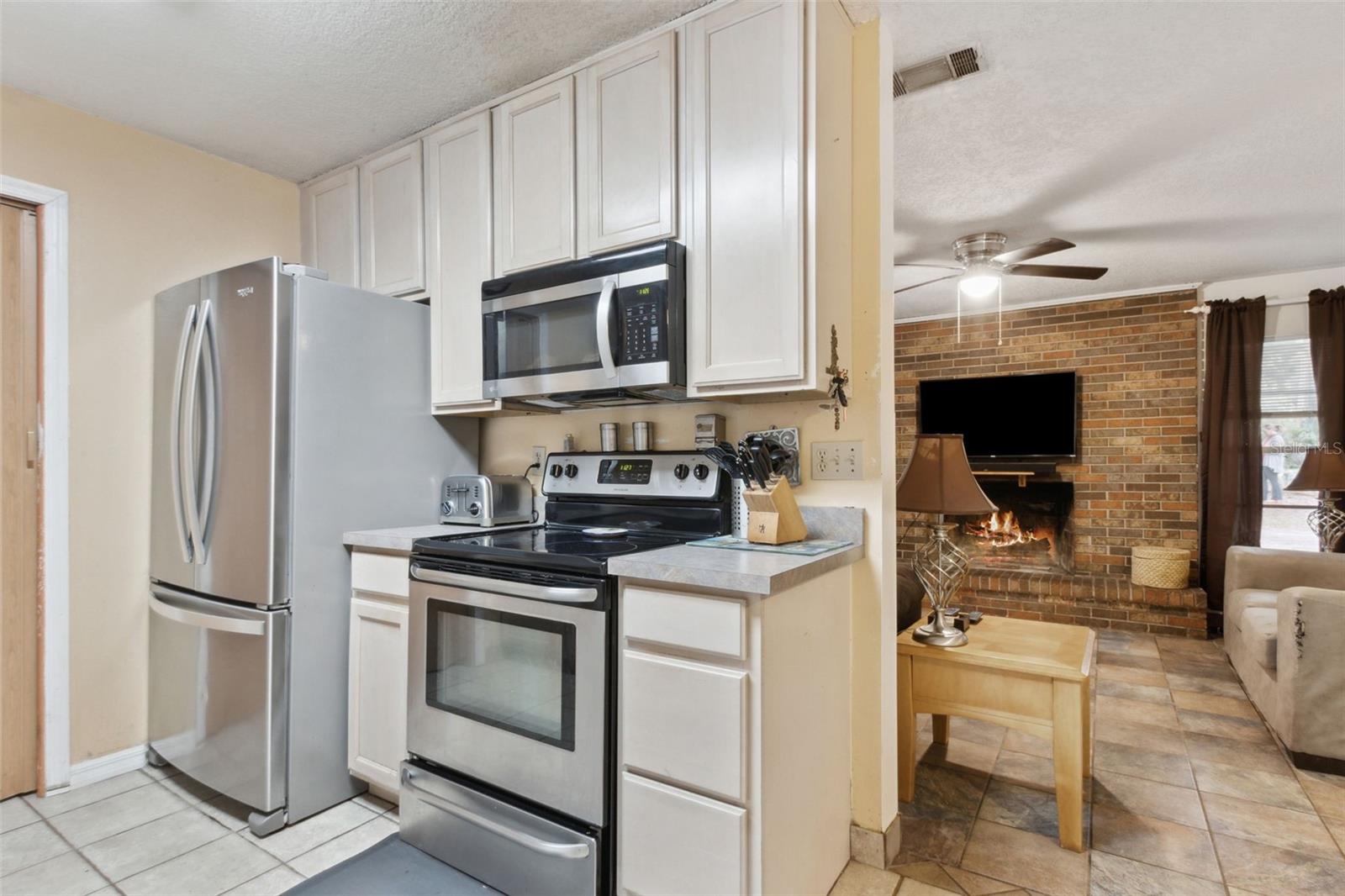 749 CASSADAGA RD, LAKE HELEN, FL, 32744