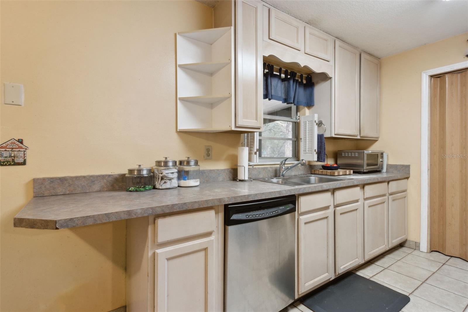 749 CASSADAGA RD, LAKE HELEN, FL, 32744