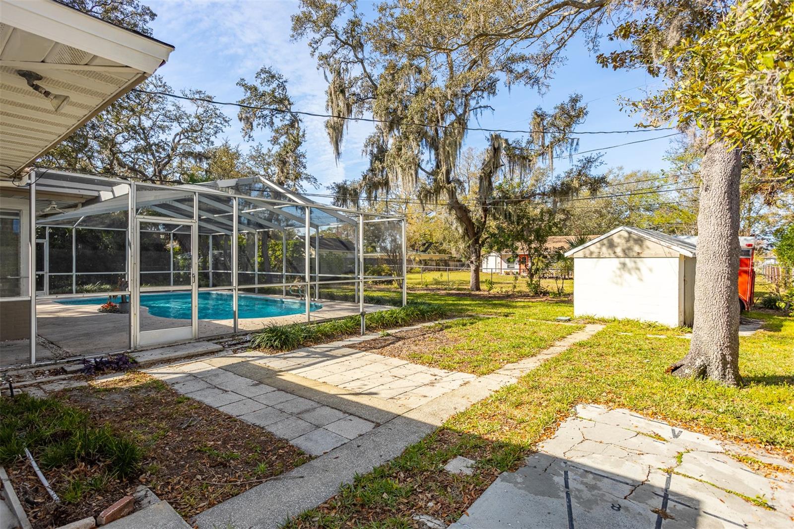 2050 NIGELS DR, DUNEDIN, FL, 34698