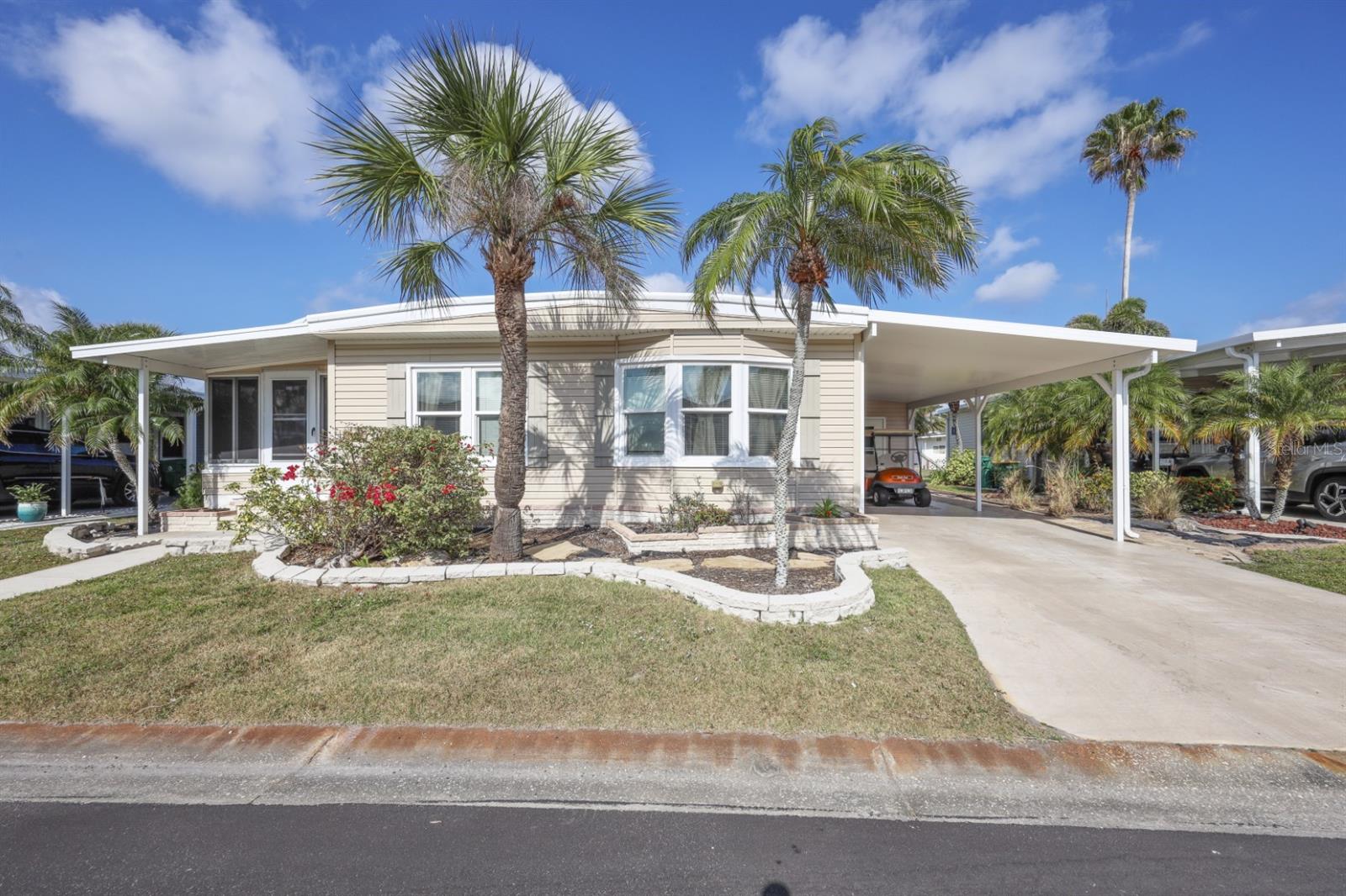 2100 KINGS HWY #305, PORT CHARLOTTE, FL, 33980