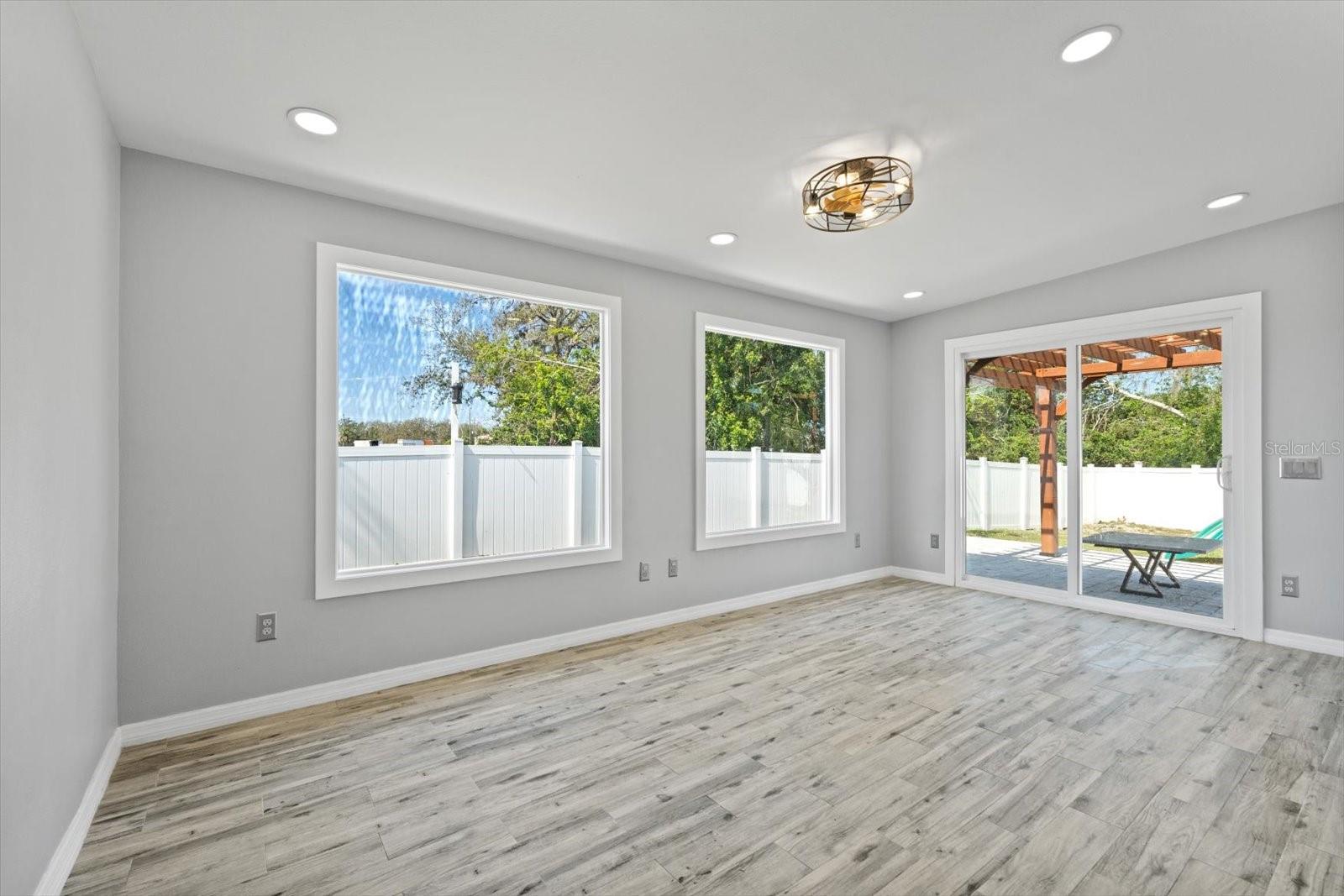 3525 65TH AVENUE CIR E, SARASOTA, FL, 34243