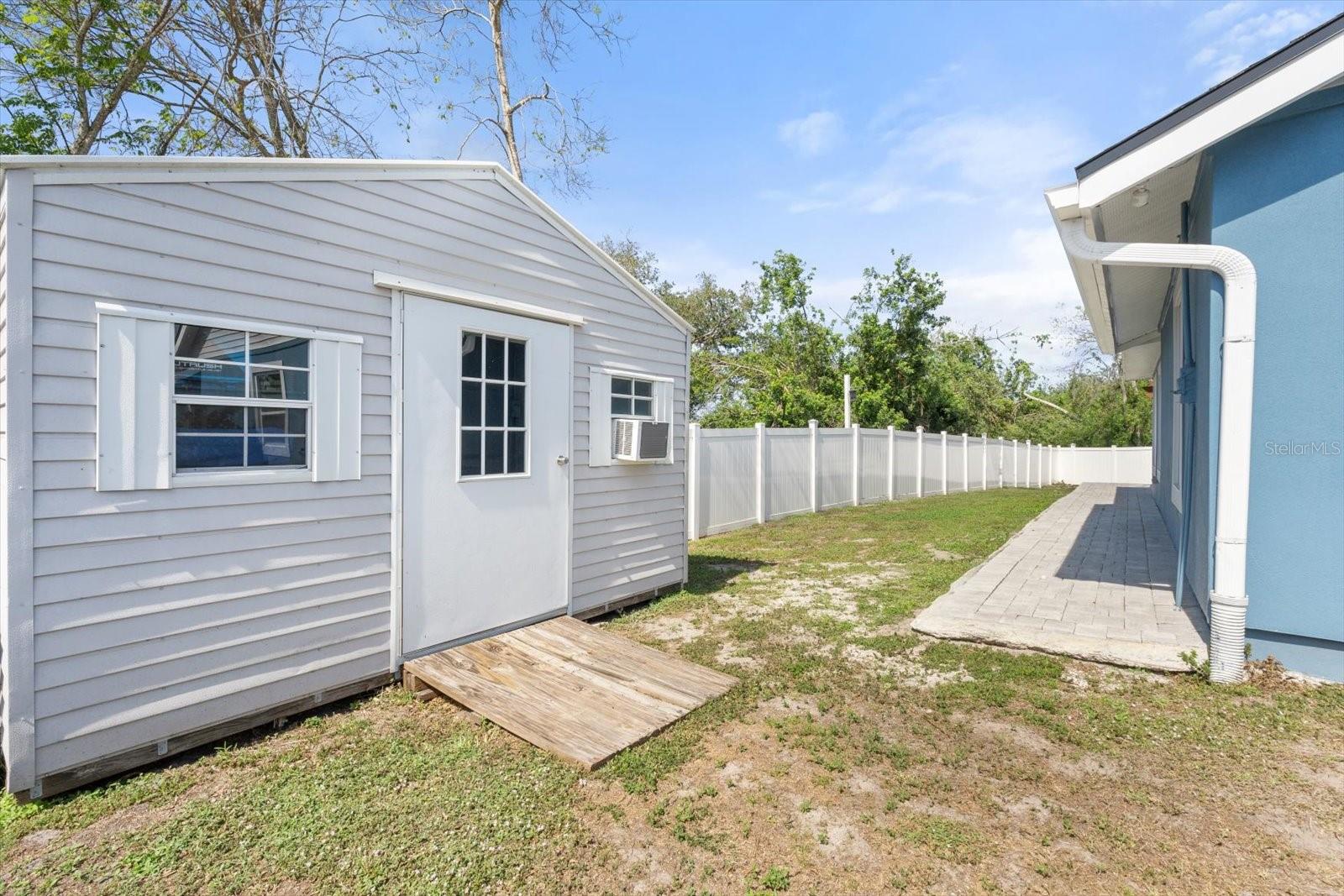 3525 65TH AVENUE CIR E, SARASOTA, FL, 34243