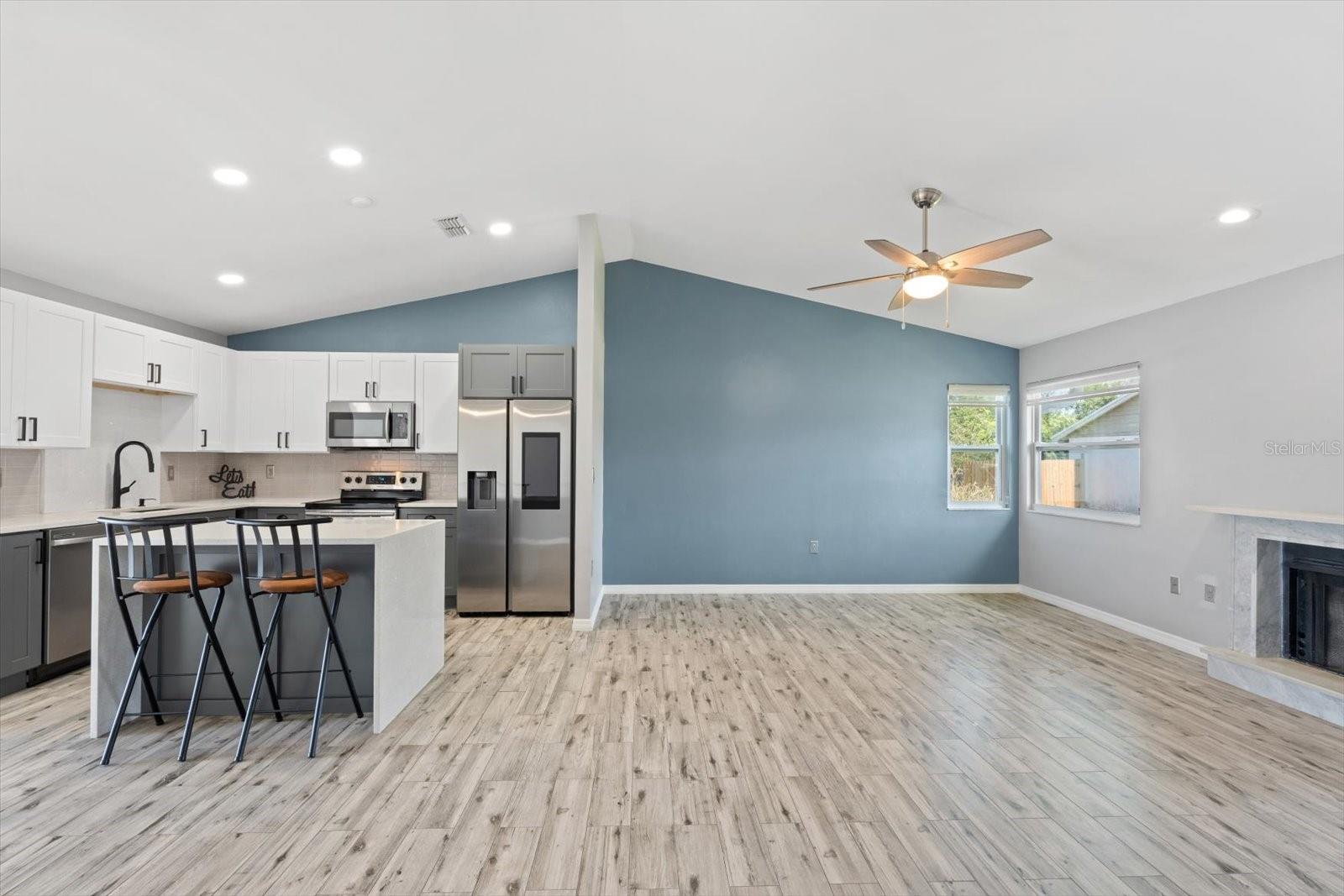 3525 65TH AVENUE CIR E, SARASOTA, FL, 34243