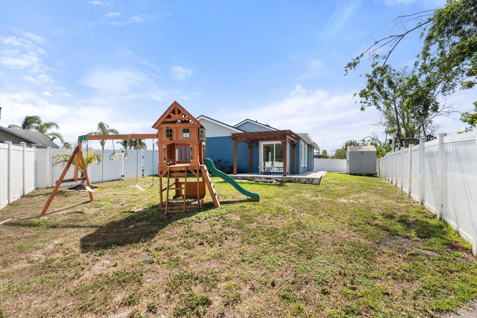 3525 65TH AVENUE CIR E, SARASOTA, FL, 34243