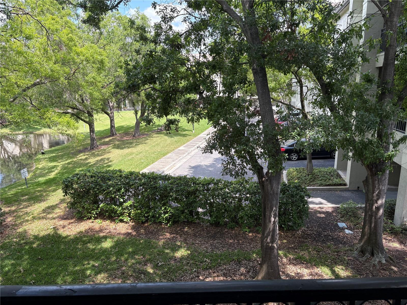 654 ARBOR LAKE LN, TAMPA, FL, 33602