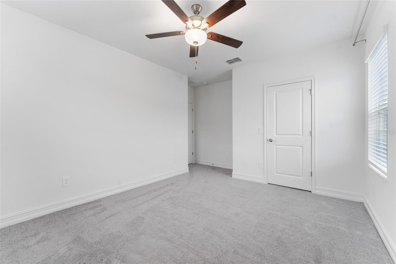 18255 SERENE LAKE LOOP, LUTZ, FL, 33548