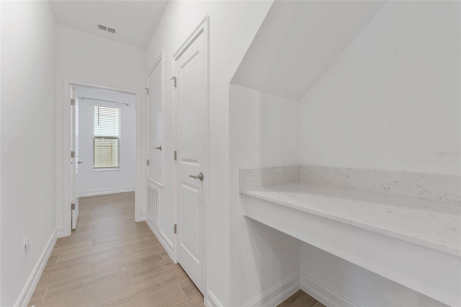 18255 SERENE LAKE LOOP, LUTZ, FL, 33548