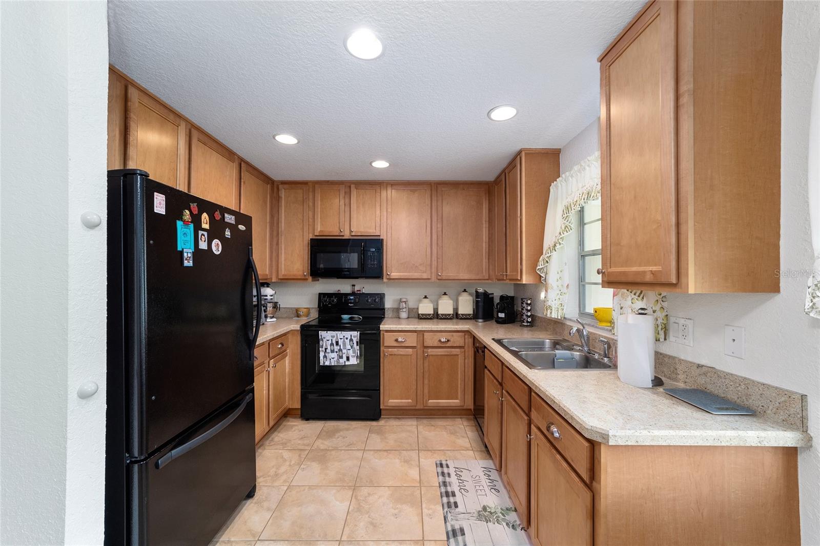 8677 SW 95TH LN #E, OCALA, FL, 34481