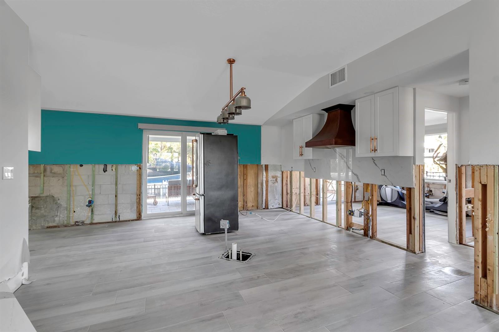 765 SAINT JUDES DR N, LONGBOAT KEY, FL, 34228