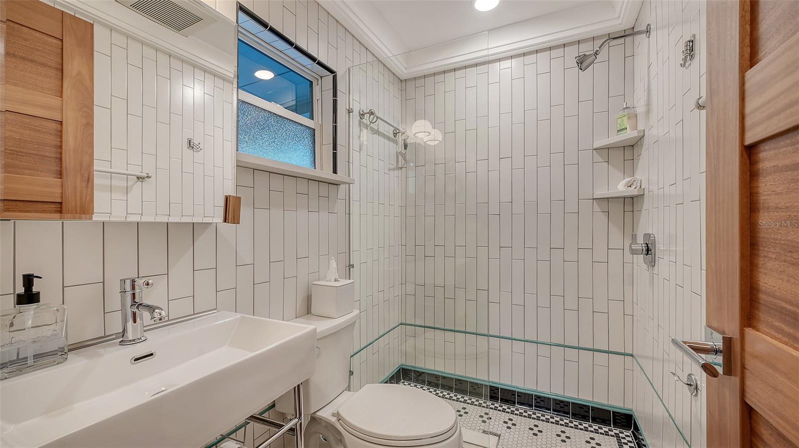 101 BASE AVE E #101, 103, VENICE, FL, 34285