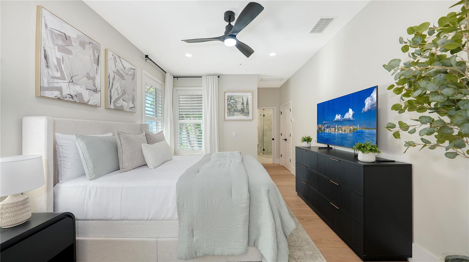 3540 MISTLETOE LN, LONGBOAT KEY, FL, 34228
