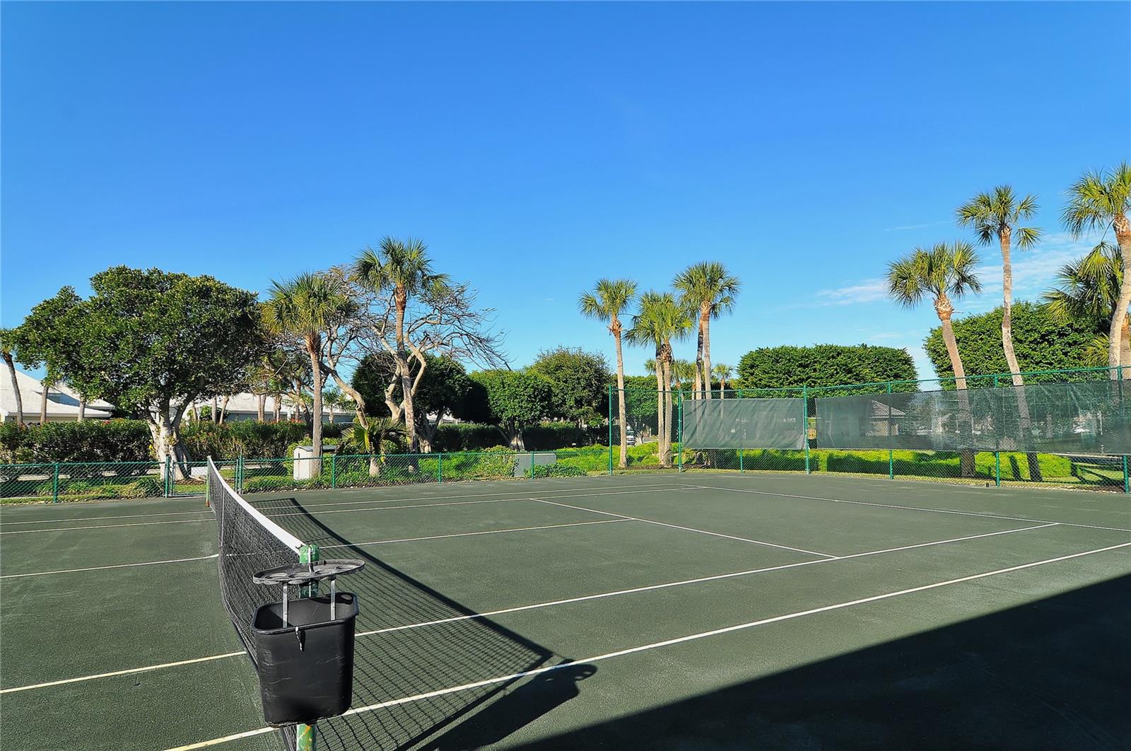 3540 MISTLETOE LN, LONGBOAT KEY, FL, 34228