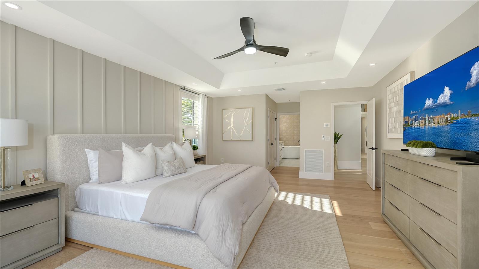 3540 MISTLETOE LN, LONGBOAT KEY, FL, 34228