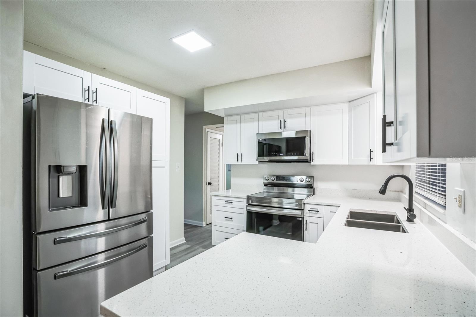 2070 68TH TER S, ST PETERSBURG, FL, 33712