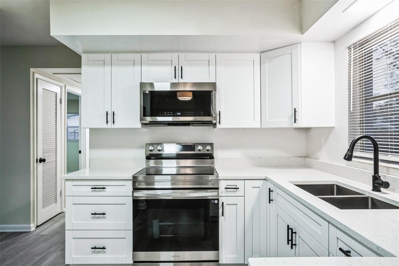 2070 68TH TER S, ST PETERSBURG, FL, 33712