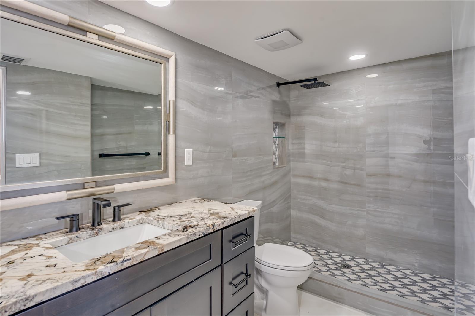 7600 BAYSHORE DR #901, TREASURE ISLAND, FL, 33706