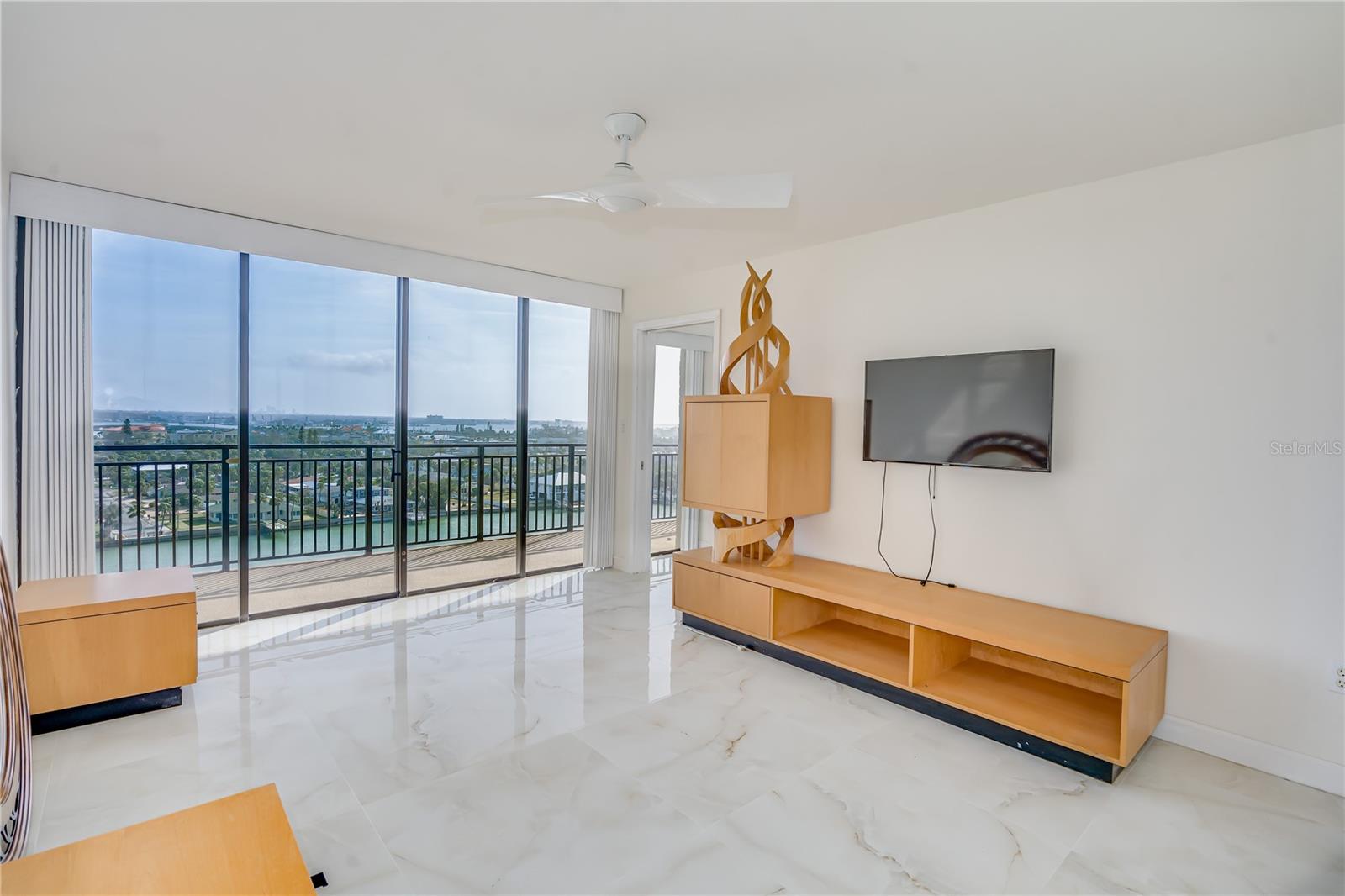 7600 BAYSHORE DR #901, TREASURE ISLAND, FL, 33706