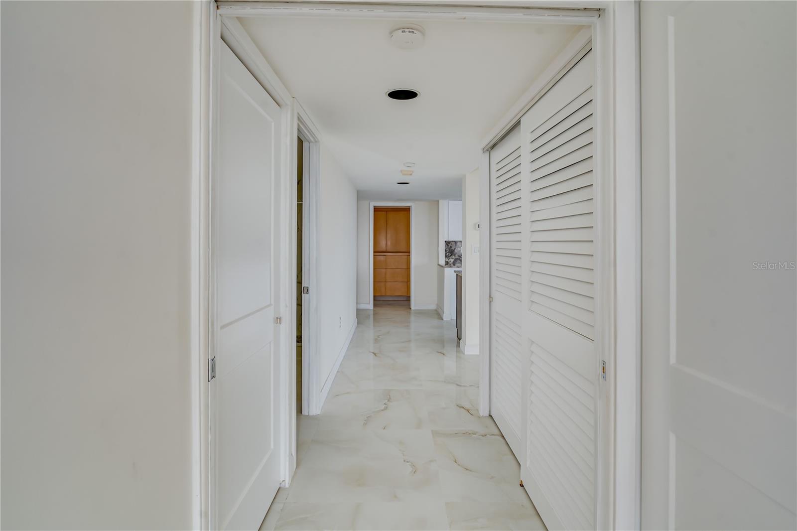7600 BAYSHORE DR #901, TREASURE ISLAND, FL, 33706