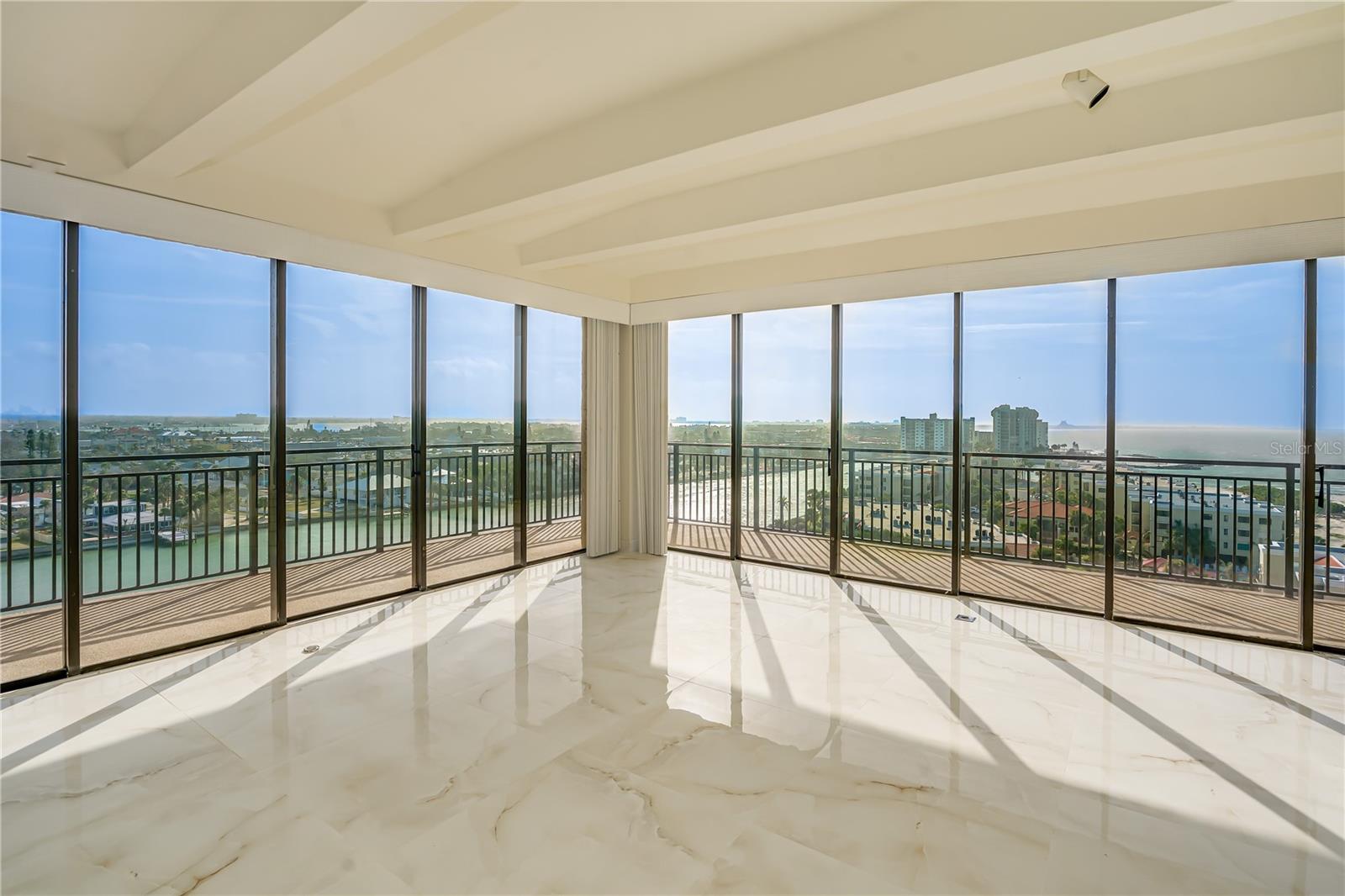7600 BAYSHORE DR #901, TREASURE ISLAND, FL, 33706