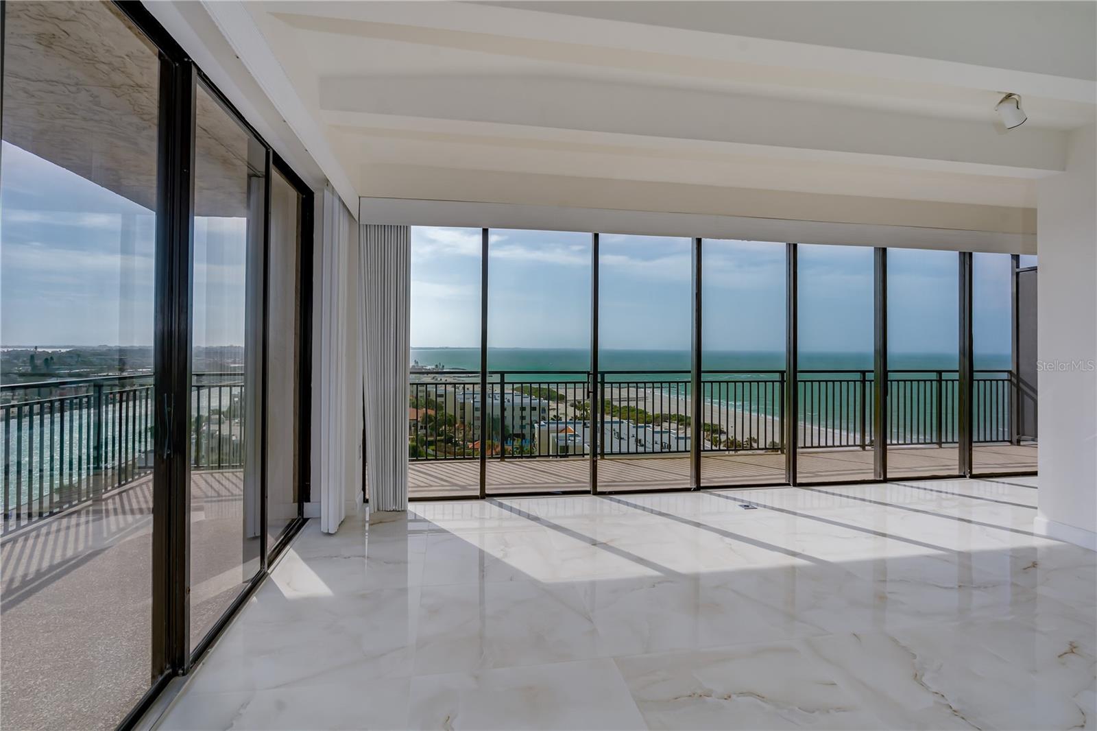 7600 BAYSHORE DR #901, TREASURE ISLAND, FL, 33706