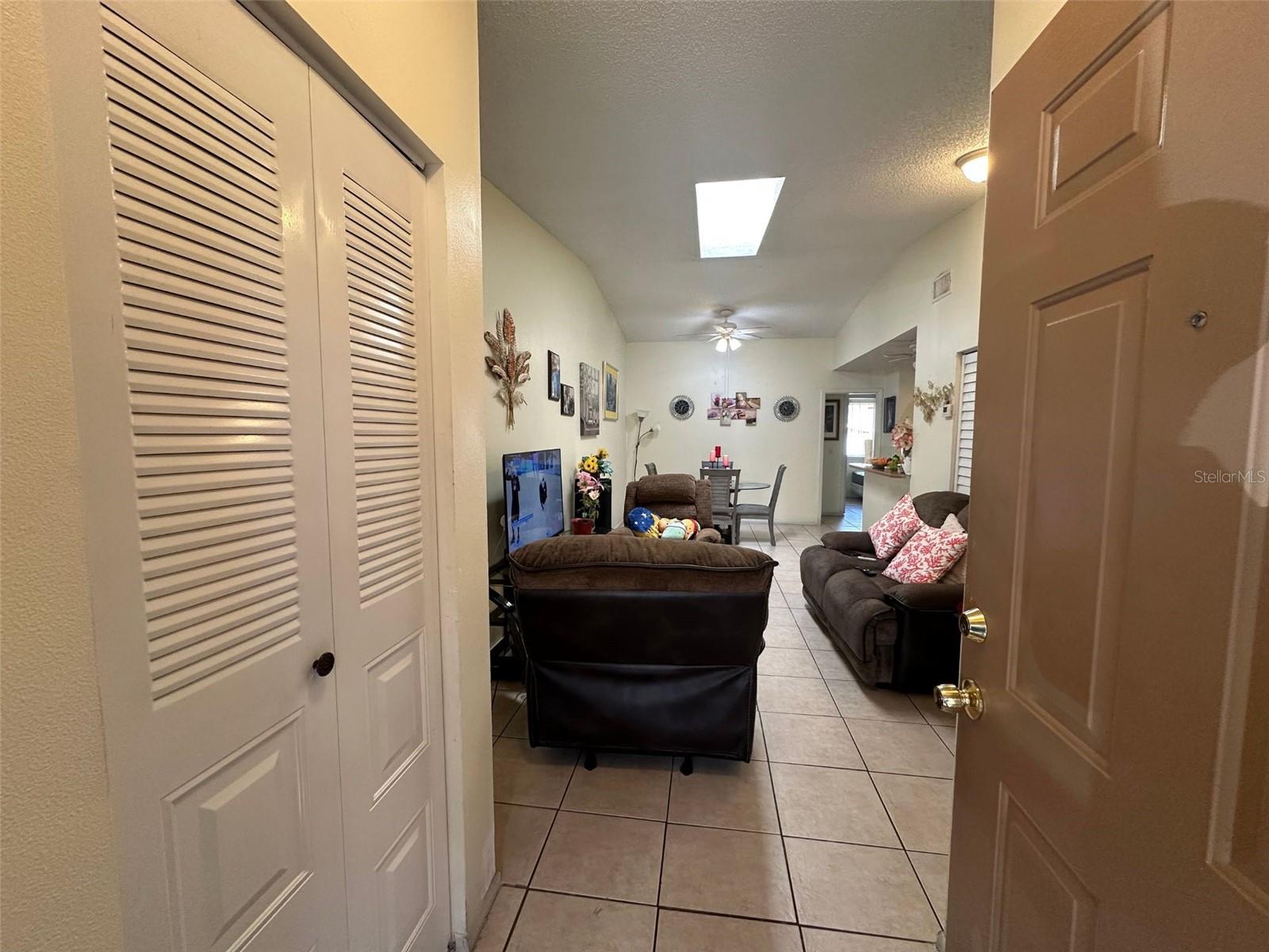 996 DOLPHIN DR, WINTER GARDEN, FL, 34787