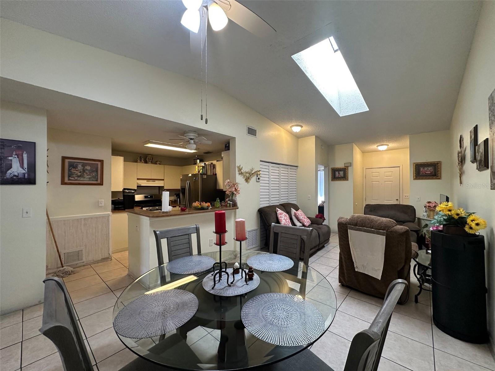 996 DOLPHIN DR, WINTER GARDEN, FL, 34787