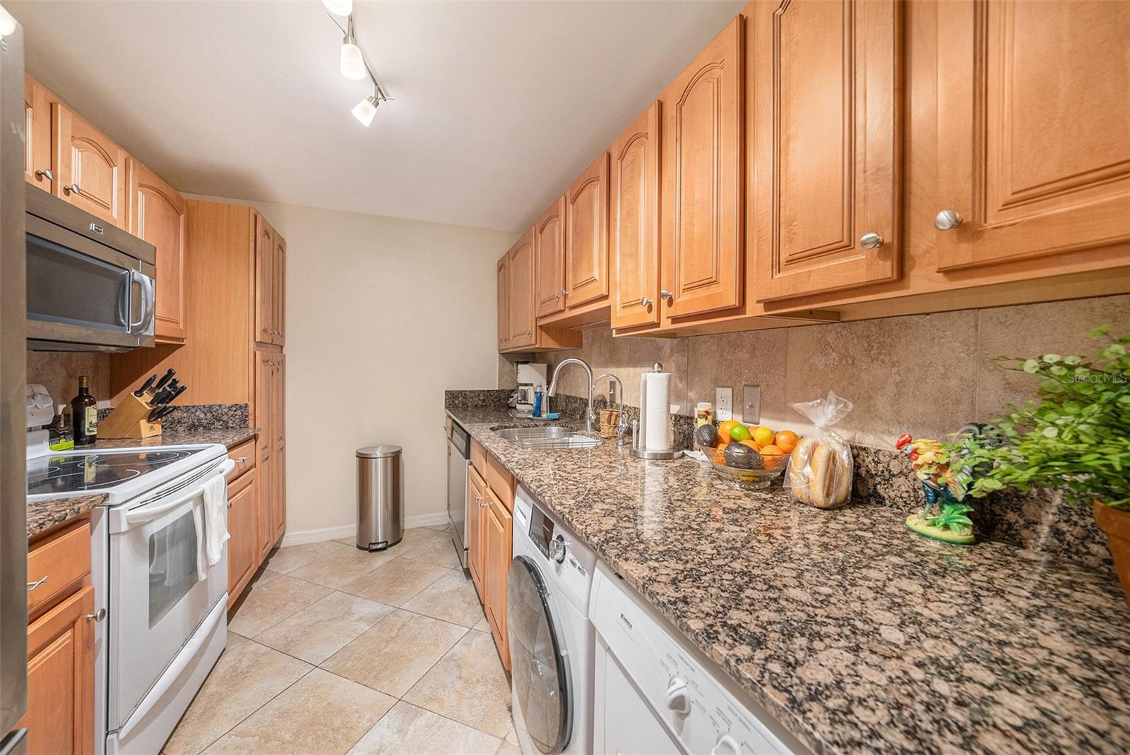 3211 W SWANN AVE #210, TAMPA, FL, 33609