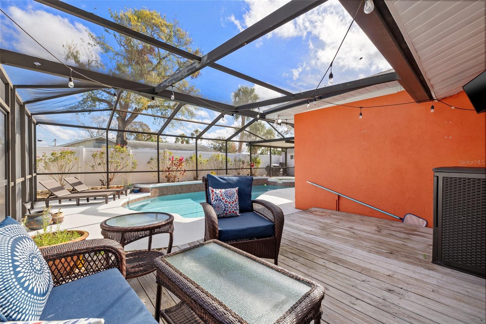 5001 SHETLAND AVE, TAMPA, FL, 33615