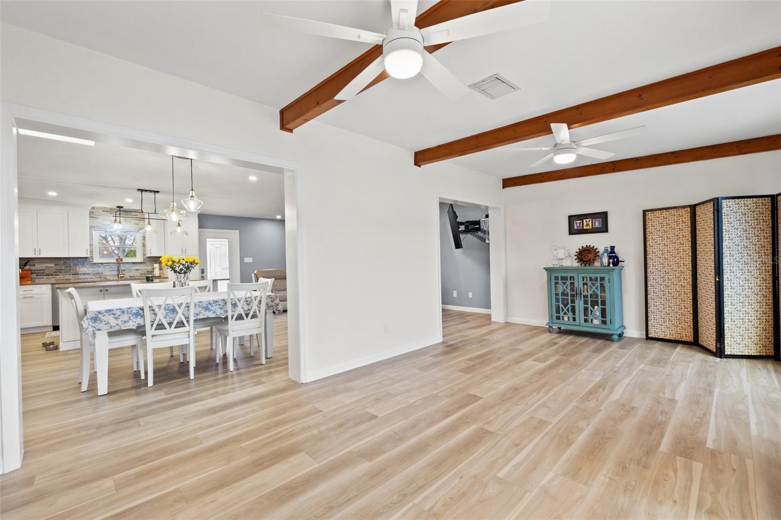 5001 SHETLAND AVE, TAMPA, FL, 33615