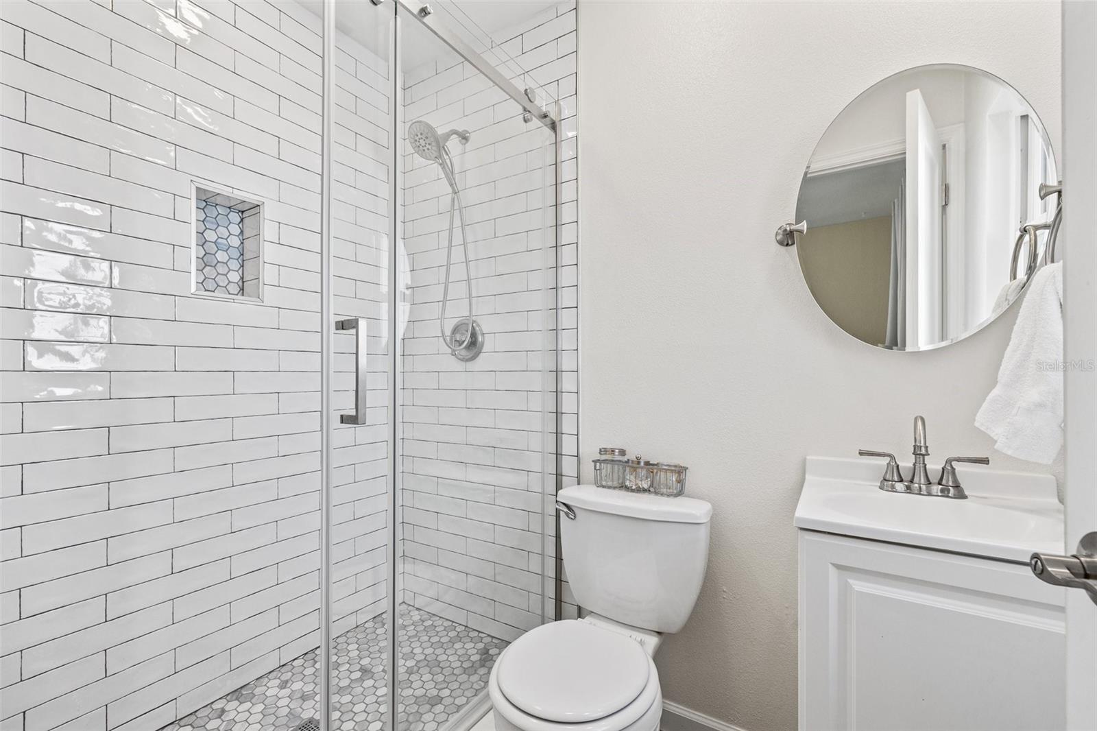 5001 SHETLAND AVE, TAMPA, FL, 33615