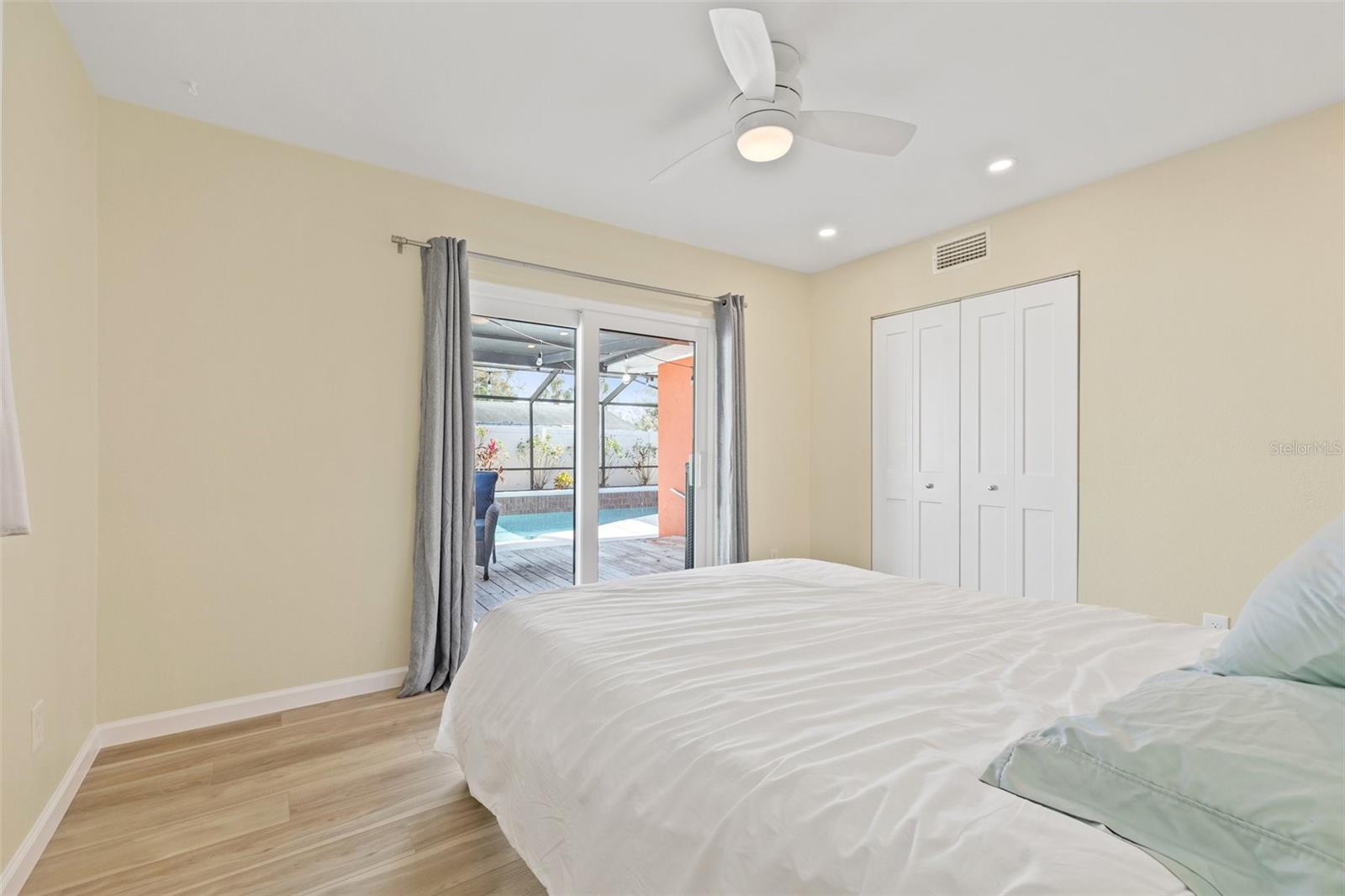 5001 SHETLAND AVE, TAMPA, FL, 33615