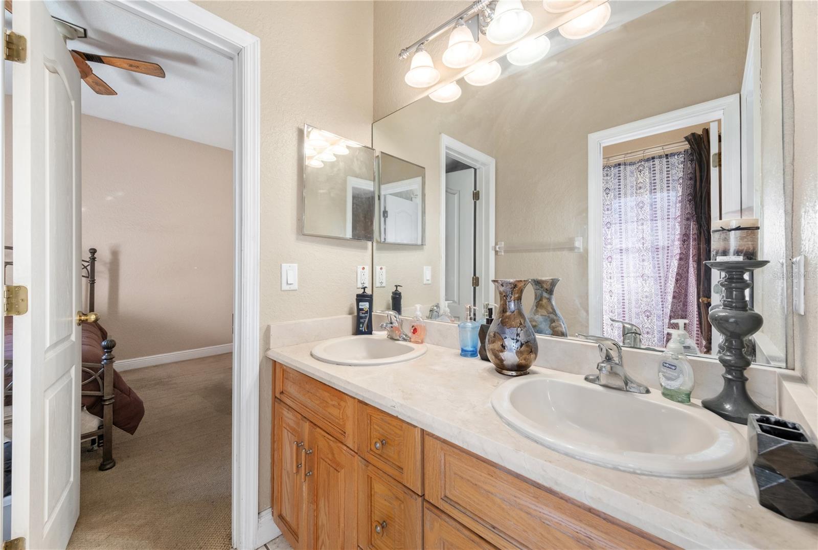 1051 DUNBAR AVE, SANFORD, FL, 32771