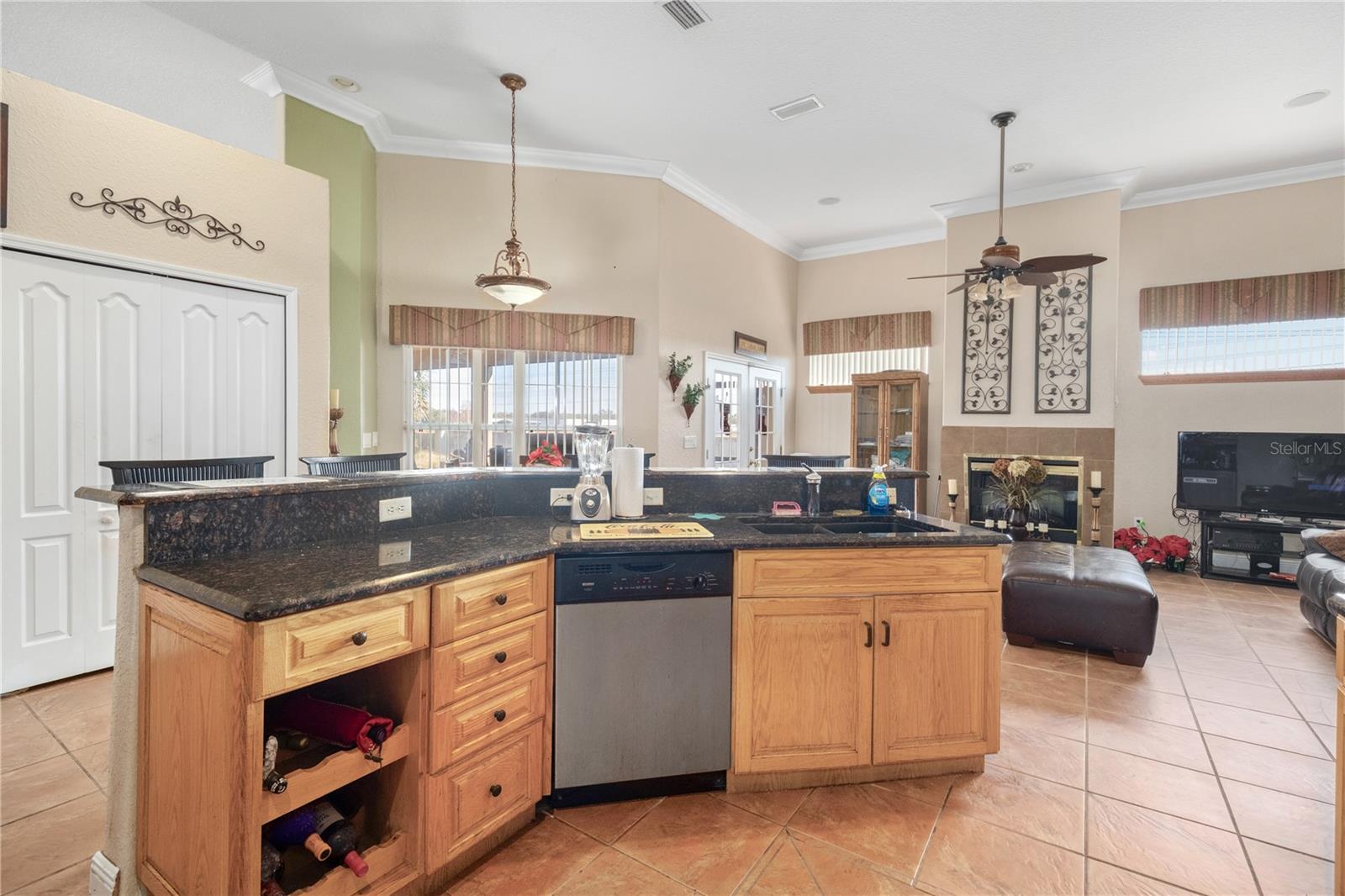 1051 DUNBAR AVE, SANFORD, FL, 32771