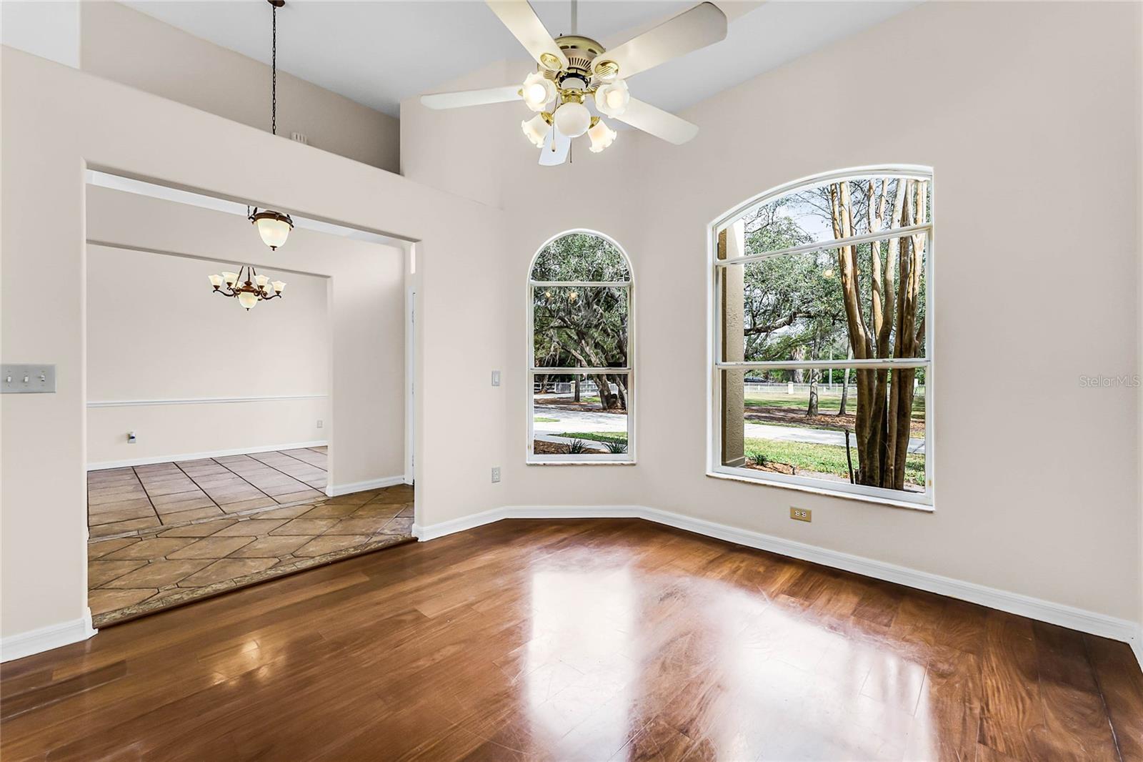 5140 N APOPKA VINELAND RD, ORLANDO, FL, 32818