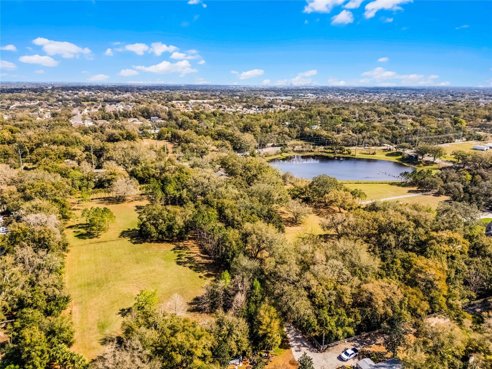 5140 N APOPKA VINELAND RD, ORLANDO, FL, 32818